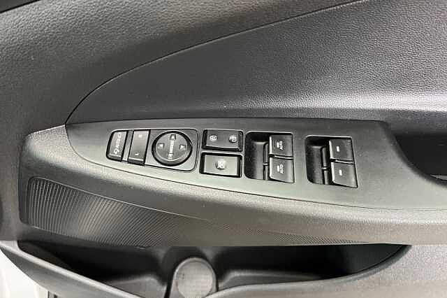 Hyundai TUCSON 1.6 T-GDi N Line DCT Euro 6 (s/s) 5dr White