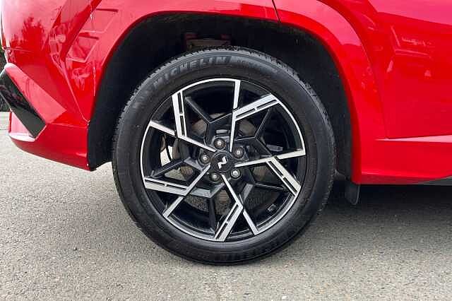 Hyundai TUCSON 1.6 T-GDi MHEV N Line DCT Euro 6 (s/s) 5dr Red