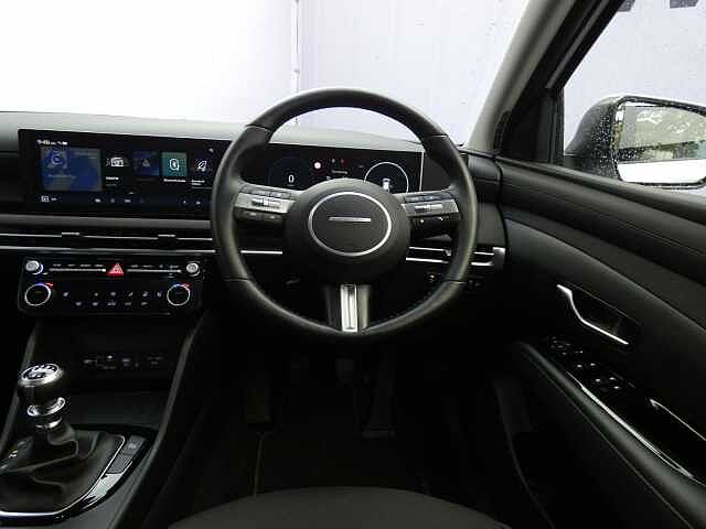 Hyundai TUCSON 1.6 T-GDi Premium Euro 6 (s/s) 5dr White