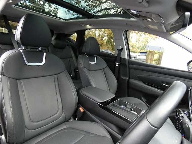 Hyundai TUCSON 1.6T Hybrid Ultimate 5dr Auto Black