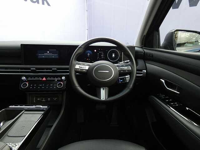 Hyundai TUCSON 1.6T Hybrid Ultimate 5dr Auto Black