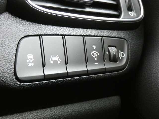 Hyundai i30 1.4 T-GDi Blue Drive SE Nav Euro 6 (s/s) 5dr