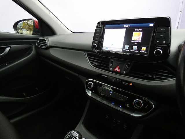 Hyundai i30 1.4 T-GDi Blue Drive SE Nav Euro 6 (s/s) 5dr