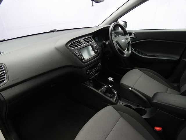 Hyundai i20 1.2 Premium Nav Euro 6 (s/s) 5dr