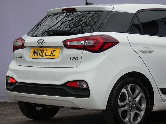 Hyundai i20 1.2 Premium Nav Euro 6 (s/s) 5dr