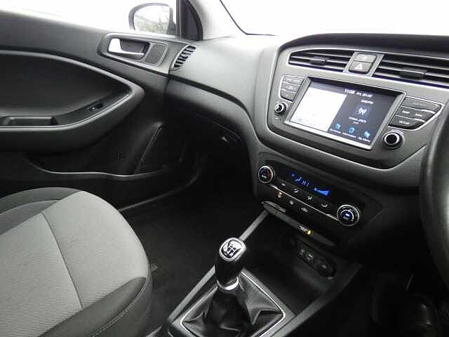 Hyundai i20 1.2 Premium Nav Euro 6 (s/s) 5dr