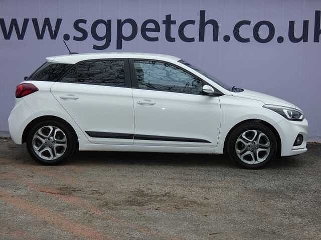 Hyundai i20 1.2 Premium Nav Euro 6 (s/s) 5dr