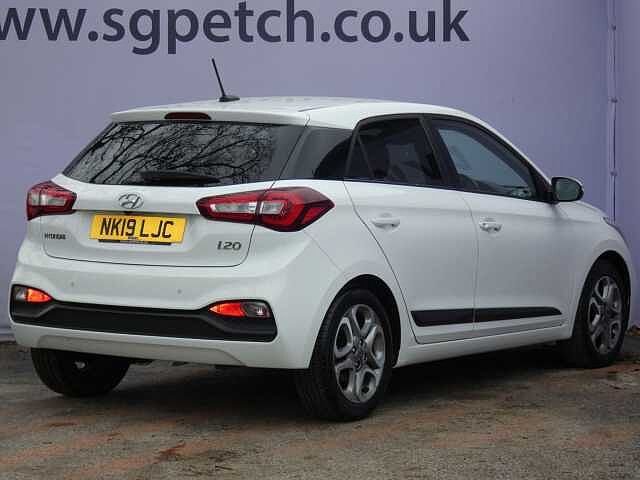 Hyundai i20 1.2 Premium Nav Euro 6 (s/s) 5dr