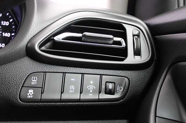 Hyundai i30 1.0T GDi SE Connect 5dr