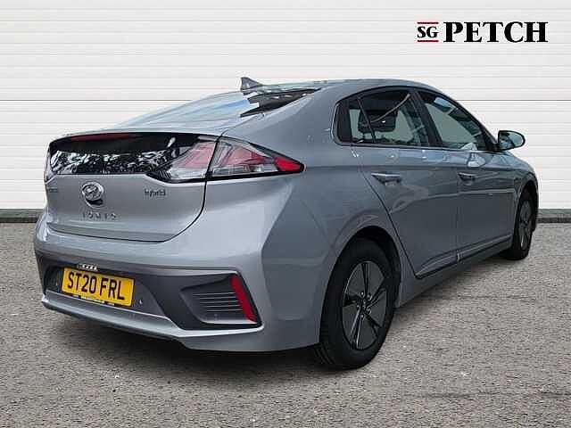 Hyundai IONIQ 1.6 GDi Hybrid Premium 5dr DCT
