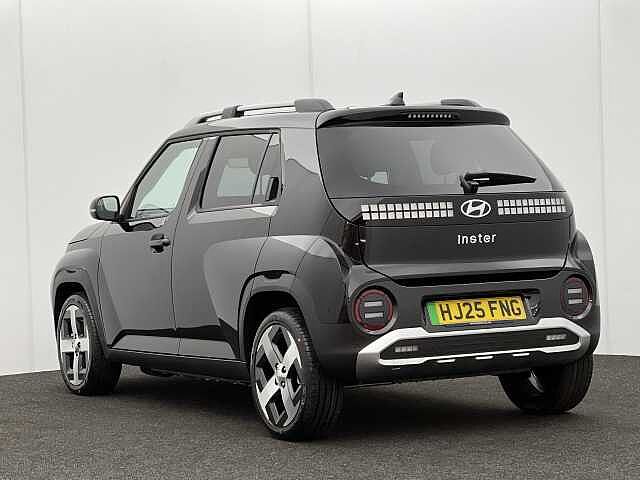Hyundai INSTER 49kWh 02 ABYSS BLACK