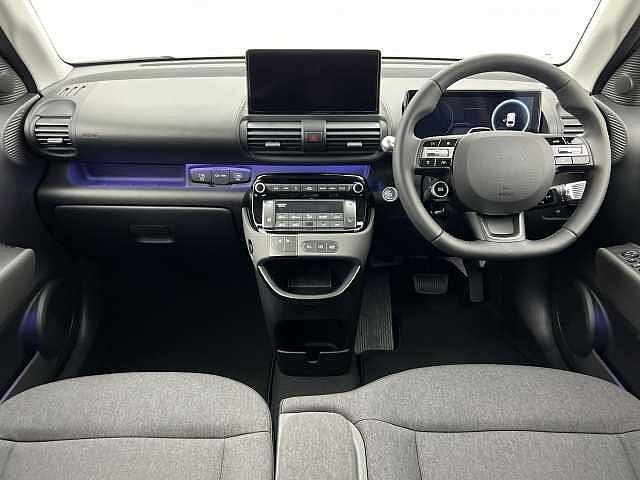 Hyundai INSTER 49kWh 02 ABYSS BLACK