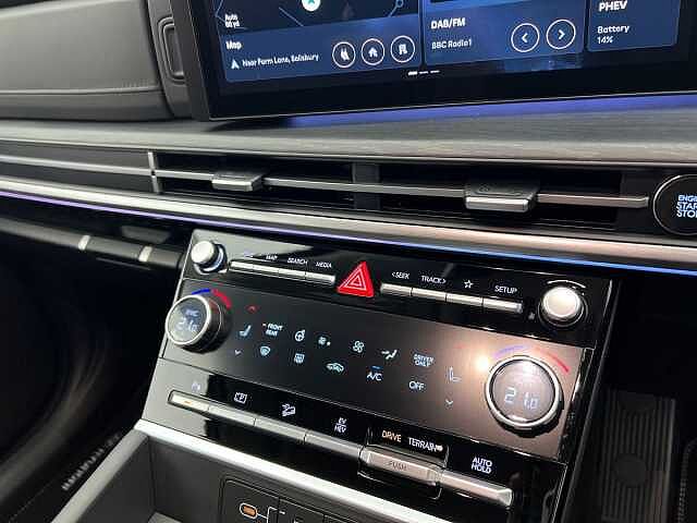 Hyundai SANTA FE Santa Fe 1.6 TGDi Plug-in Hybrid Premium 5dr 4WD Auto Estate