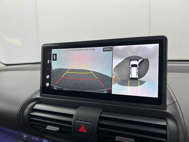 Hyundai INSTER 49kWh Cross ATLAS WHITE