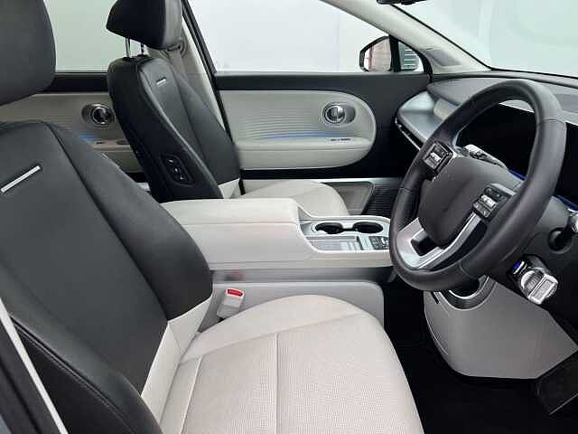 Hyundai IONIQ 9 110kWh AWD Ultimate CELADON GREY