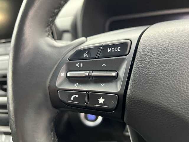 Hyundai KONA TGDi 48V MHEV Premium RED