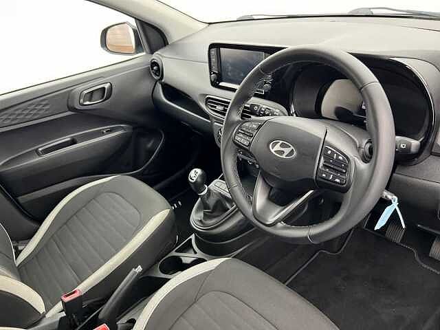 Hyundai I10 1.0 Advance 5dr BLUE