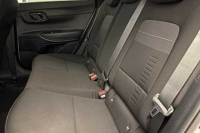 Hyundai TUCSON Hybrid Ultimate WHITE