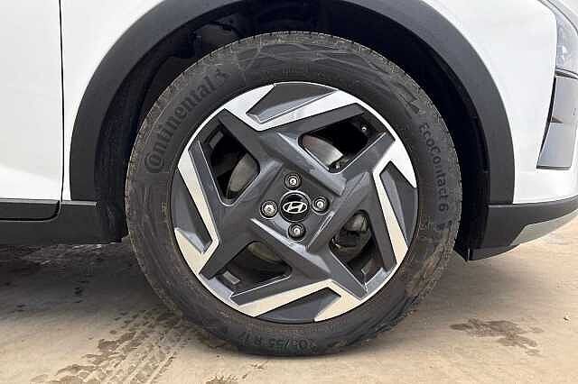 Hyundai TUCSON Hybrid Ultimate WHITE