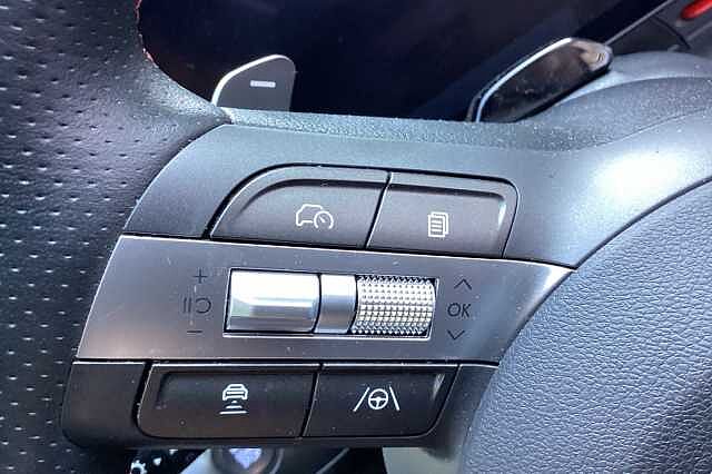 Hyundai KONA HATCHBACK 1.6T 138 N Line S 5dr DCT White