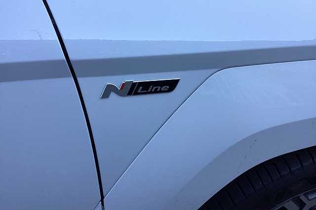 Hyundai KONA HATCHBACK 1.6T 138 N Line S 5dr DCT White