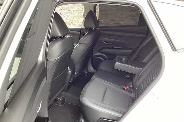 Hyundai TUCSON 1.6T 48V MHD Premium 5dr DCT White
