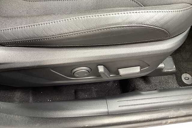 Hyundai TUCSON 1.6T 48V MHD Premium 5dr DCT White