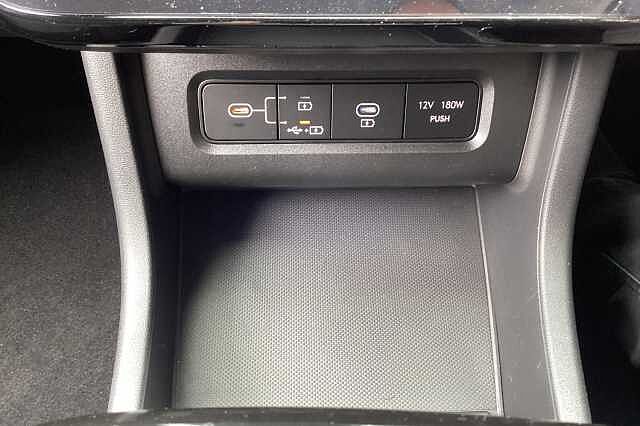 Hyundai TUCSON 1.6T 48V MHD Premium 5dr DCT White