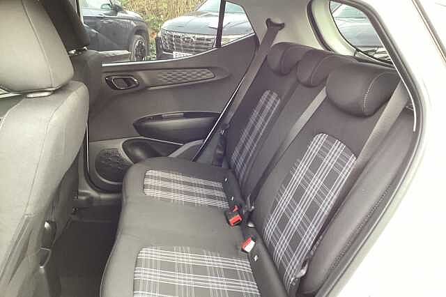 Hyundai I10 1.2 [79] Premium 5dr Auto [Nav] White