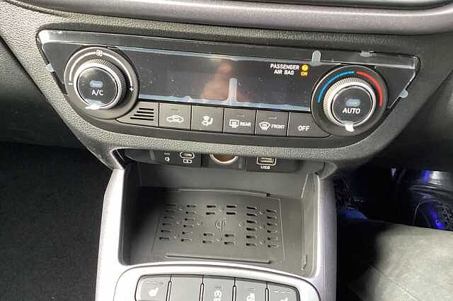 Hyundai I10 1.2 [79] Premium 5dr Auto [Nav] White