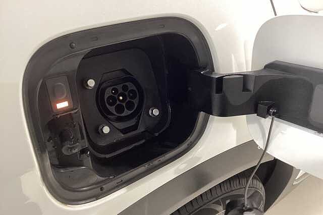 Hyundai SANTA FE 1.6 TGDi Plug-in Hybrid Premium 5dr 4WD Auto