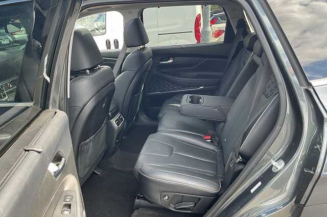 Hyundai SANTA FE 1.6 TGDi Hybrid Ultimate 5dr 4WD Auto Green