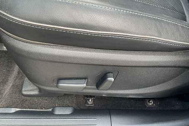 Hyundai SANTA FE 1.6 TGDi Hybrid Ultimate 5dr 4WD Auto Green