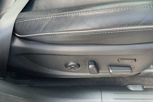 Hyundai SANTA FE 1.6 TGDi Hybrid Ultimate 5dr 4WD Auto Green