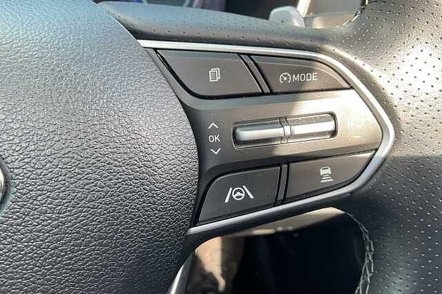 Hyundai SANTA FE 1.6 TGDi Hybrid Ultimate 5dr 4WD Auto Green