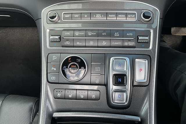 Hyundai SANTA FE 1.6 TGDi Hybrid Ultimate 5dr 4WD Auto Green