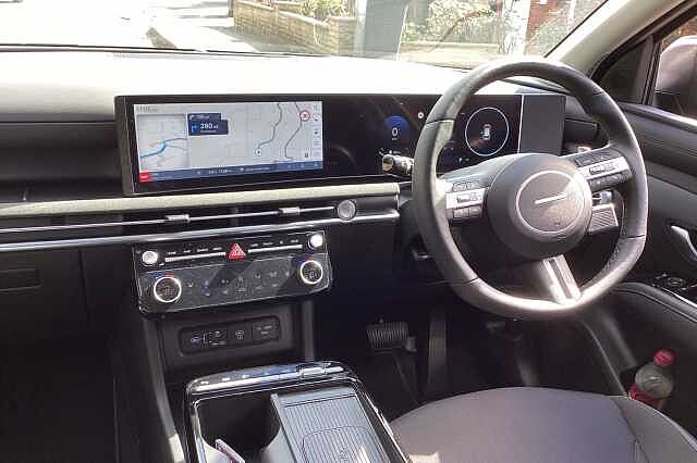 Hyundai TUCSON ESTATE 1.6T Plug-in Hybrid Premium 5dr Auto Black