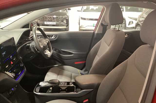 Hyundai IONIQ 100kW Premium 38kWh 5dr Auto