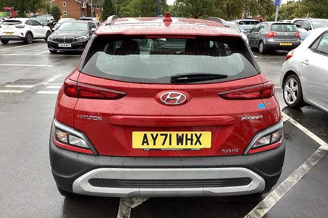 Hyundai KONA 1.6 GDi Hybrid DCT 2022MY SE Connect Red