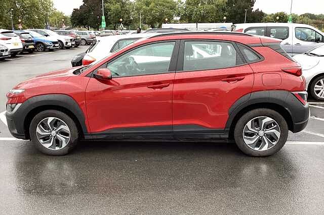 Hyundai KONA 1.6 GDi Hybrid DCT 2022MY SE Connect Red