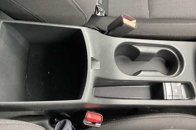 Hyundai KONA 1.6 GDi Hybrid DCT 2022MY SE Connect Red