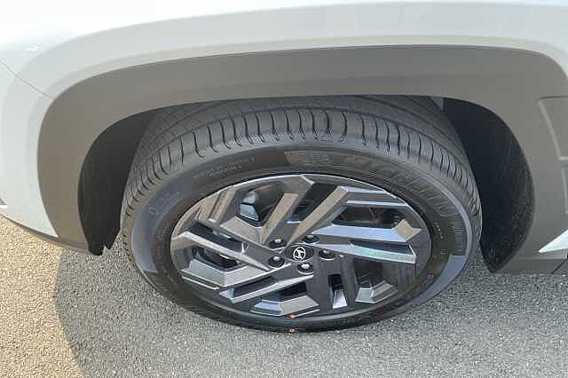 Hyundai TUCSON 1.6T 239 Hybrid Black Line 5dr Auto White