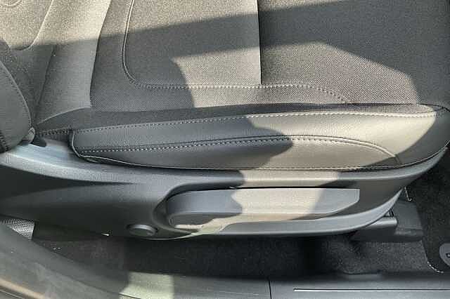Hyundai TUCSON 1.6T 239 Hybrid Black Line 5dr Auto White