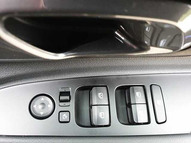 Hyundai BAYON HATCHBACK 1.0 TGDi Premium 5dr Green