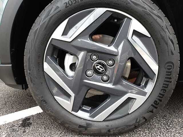 Hyundai BAYON HATCHBACK 1.0 TGDi Premium 5dr Green