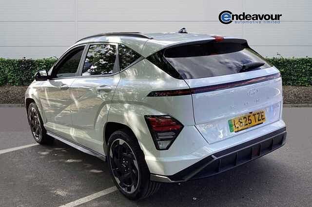 Hyundai KONA E (218ps) N Line S White