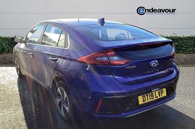 Hyundai IONIQ 1.6 GDi Hybrid Premium SE 5dr DCT