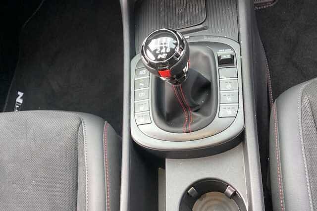 Hyundai KONA 1.6T 138 N Line S 5dr Black