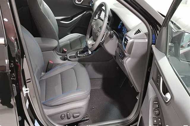 Hyundai IONIQ 1.6 GDi (105ps) Premium SE Plug-in Hybrid