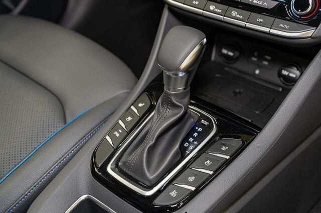 Hyundai IONIQ 1.6 GDi (105ps) Premium SE Plug-in Hybrid